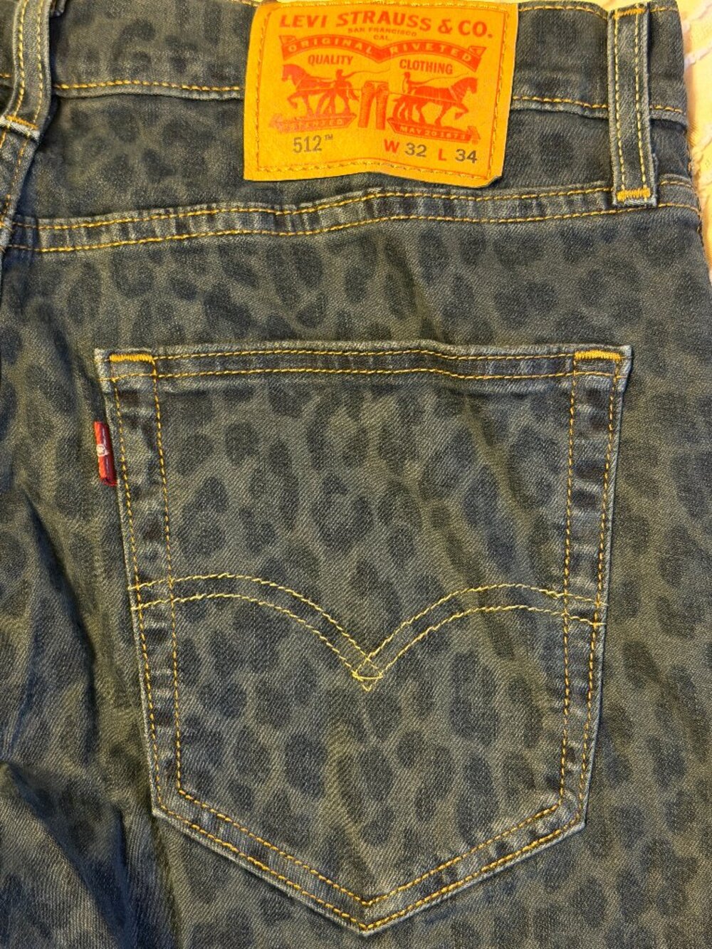 Levi's 512 Cheetah Print Denim Jeans - 32 x 34 - New without tags